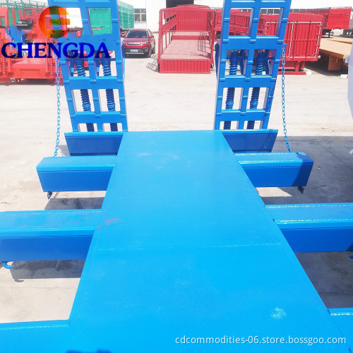 Heavy Equipment Transported 3 Axles 4 Axles 60Ton 80Ton Lowbed Semi Trailer For Africa